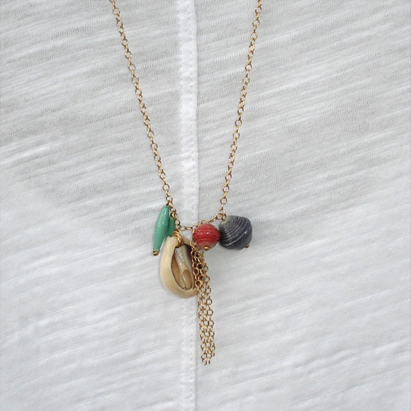 FRESH PRODUCE handmade by 31 Bits Seashell necklac - Picture 2 of 5
